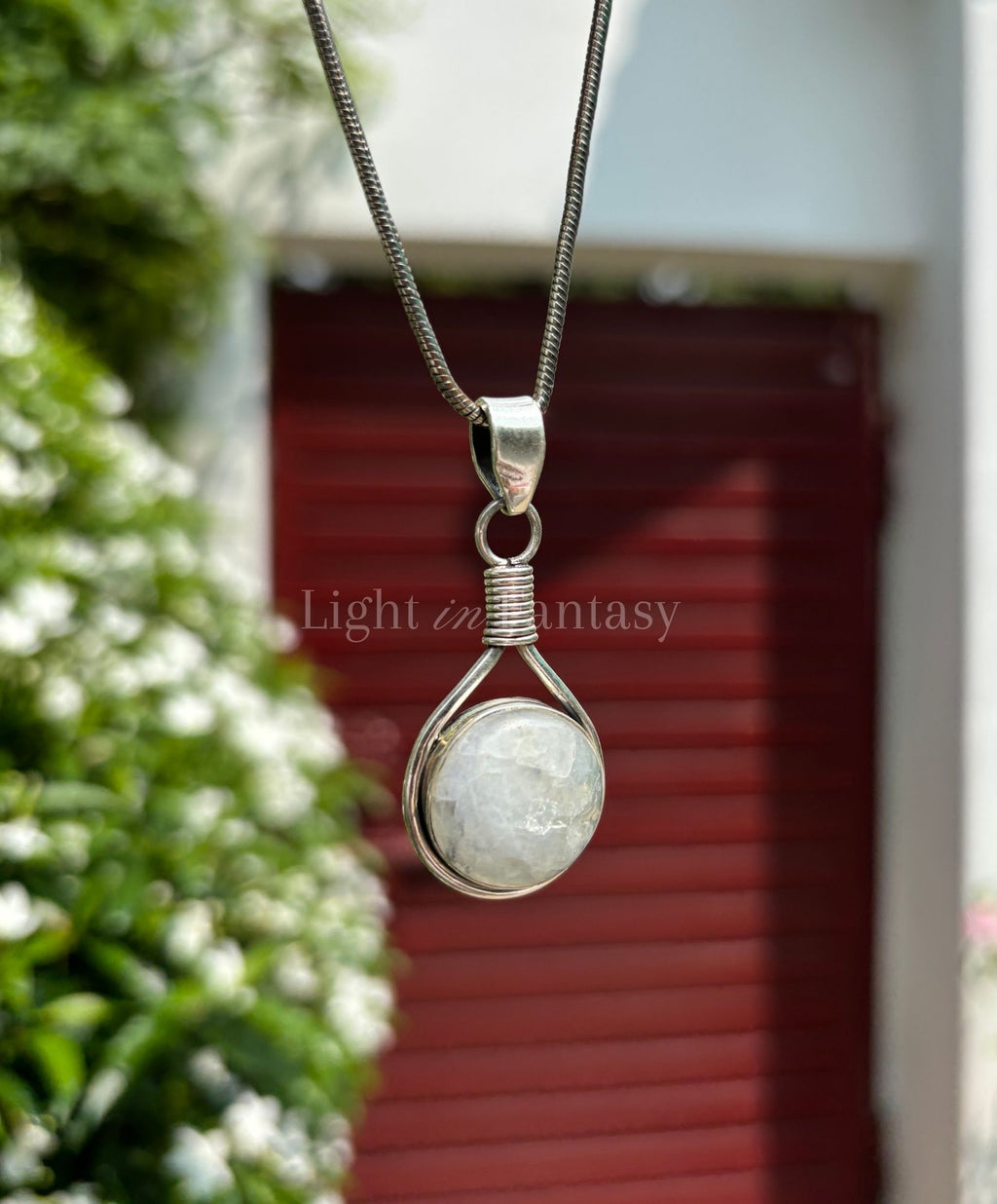 ORAVIA- Moonstone Pendant