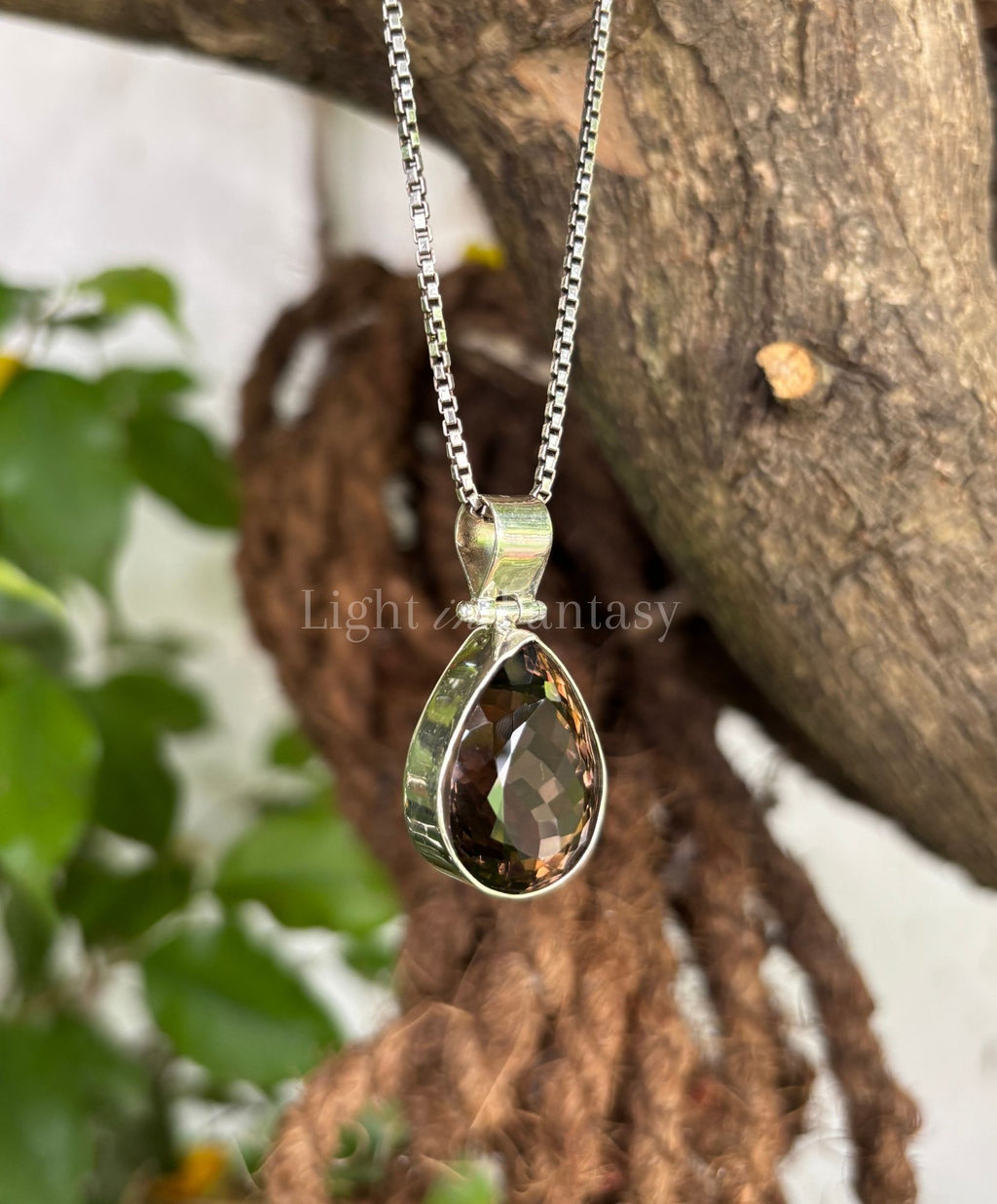 NYRA- Smoky Quartz Pendant